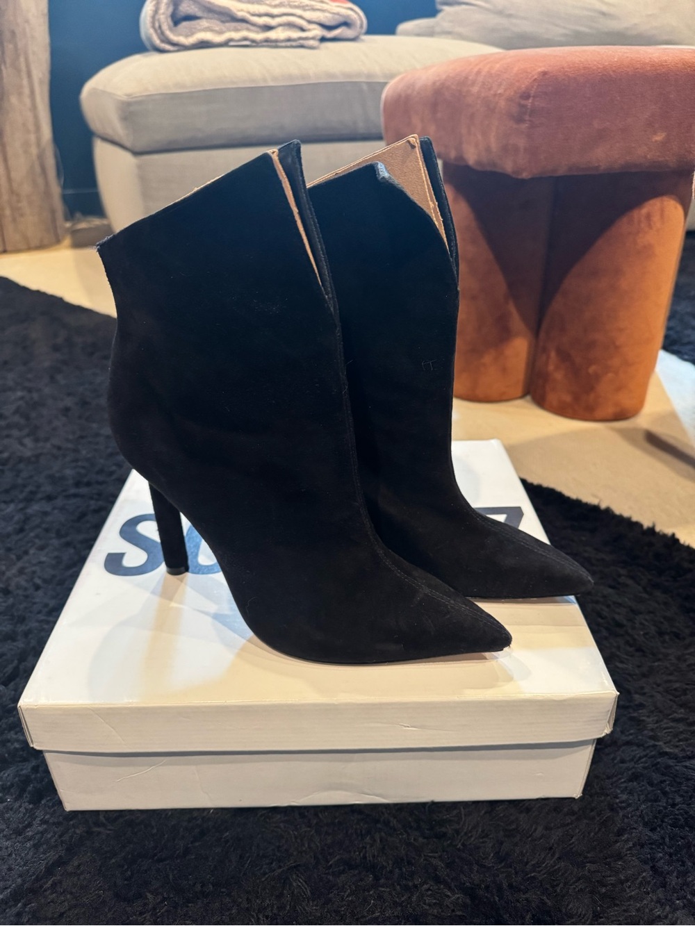 Schultz Black Suede Pointed-Toe Ankle Boots - Women